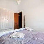 Casa Manus *